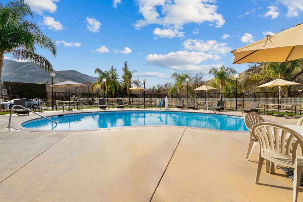Comfort Inn & Suites Sequoia Kings Canyon
